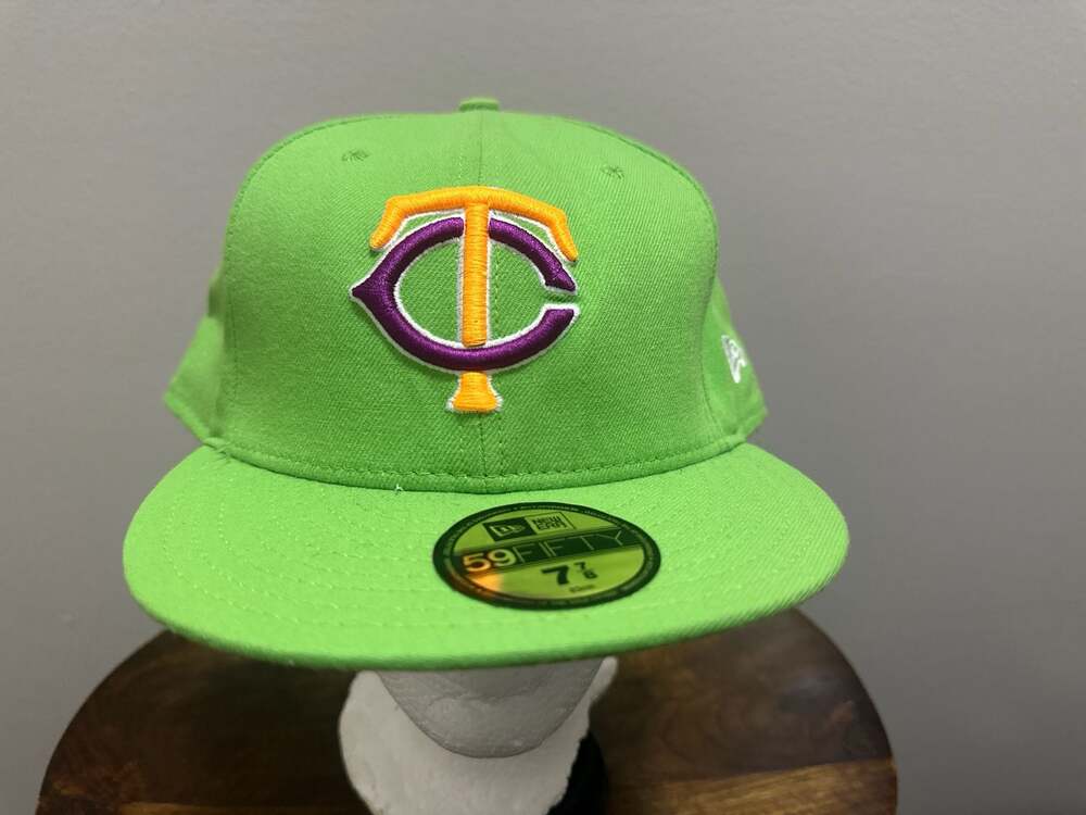 Vtg New Era 59FIFTY Minnesota Twins Lime Green‎ Fitted Hat Size 7 7/8